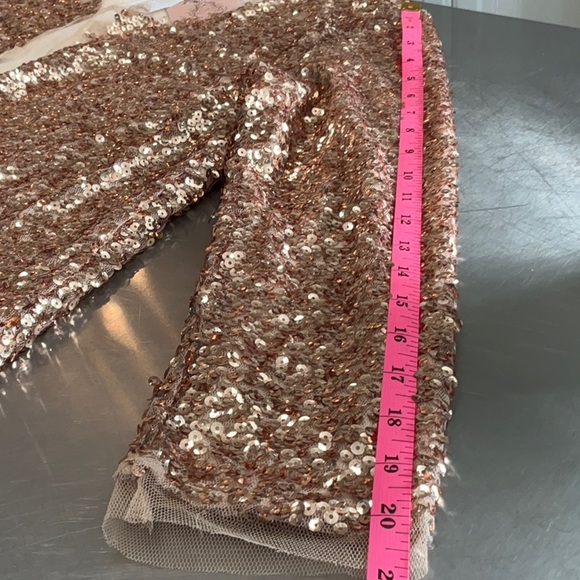 NWT Oliver Gold Sequin Topper. MP Holiday Sparkle! - Picture 11 of 11